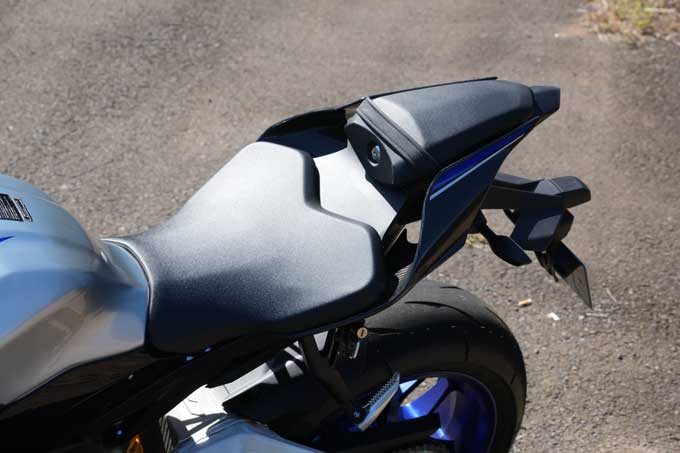 【ヤマハ YZF-R1M 試乗記】地球最速移動手段の筆頭で背徳感に酔いしれる 15画像