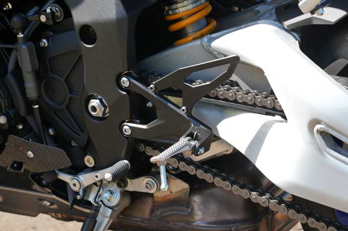 【ヤマハ YZF-R1M 試乗記】地球最速移動手段の筆頭で背徳感に酔いしれる 18画像