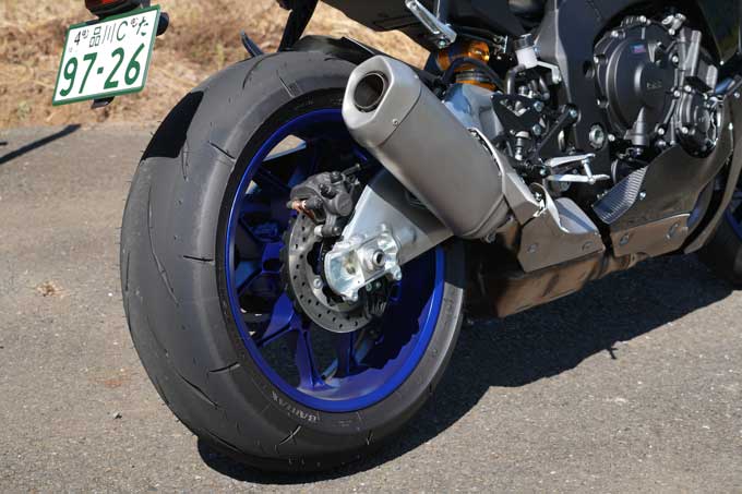 【ヤマハ YZF-R1M 試乗記】地球最速移動手段の筆頭で背徳感に酔いしれる 21画像