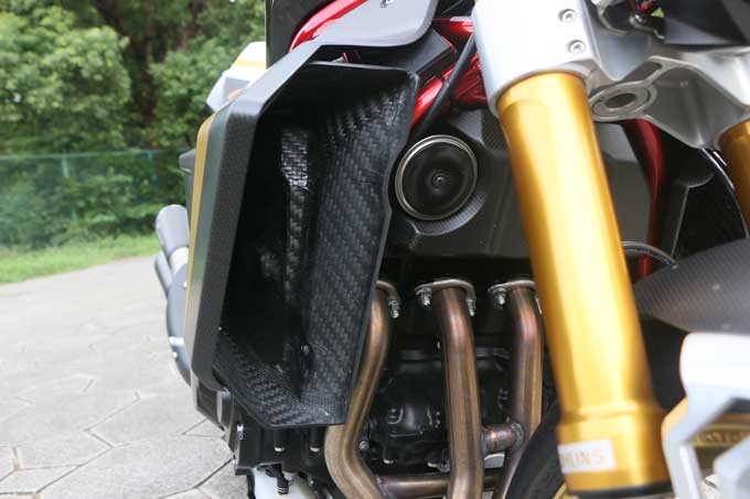 【ビモータ KB4RC 試乗記】カワサキ製4気筒エンジンを搭載したイタリア生まれのモダンカフェレーサー 13画像