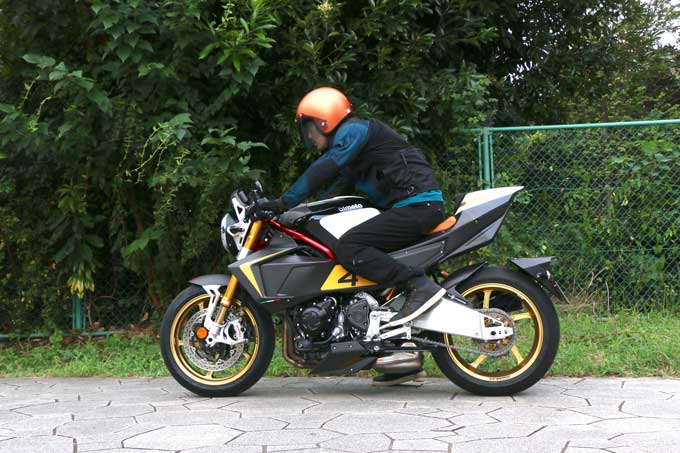 【ビモータ KB4RC 試乗記】カワサキ製4気筒エンジンを搭載したイタリア生まれのモダンカフェレーサー 20画像