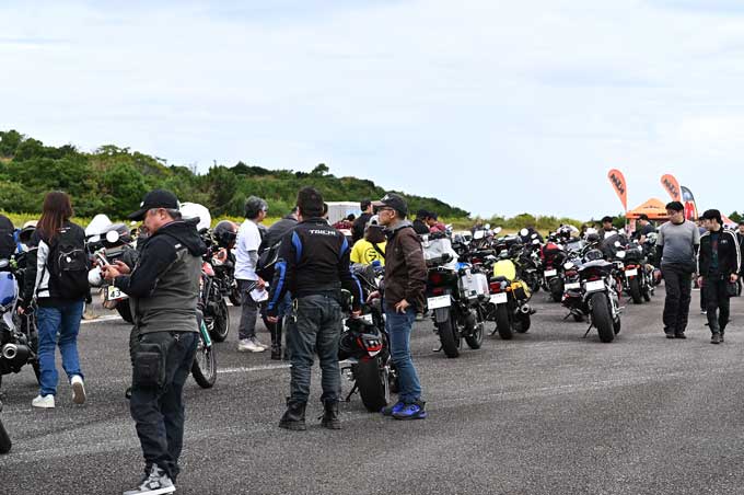 滑走路を愛車で走れる！　バイク専用SNS『モトクル』主催のバイクミーティングイベント「モトクル DAY 2025」 画像12