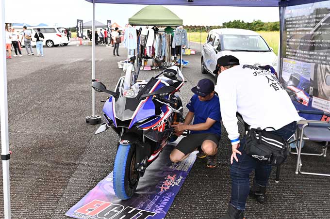 滑走路を愛車で走れる！　バイク専用SNS『モトクル』主催のバイクミーティングイベント「モトクル DAY 2025」 画像25