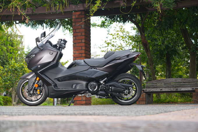 【ヤマハTMAX560 テックマックス ABS 試乗記】これぞ究極的移動手段の極み 01画像