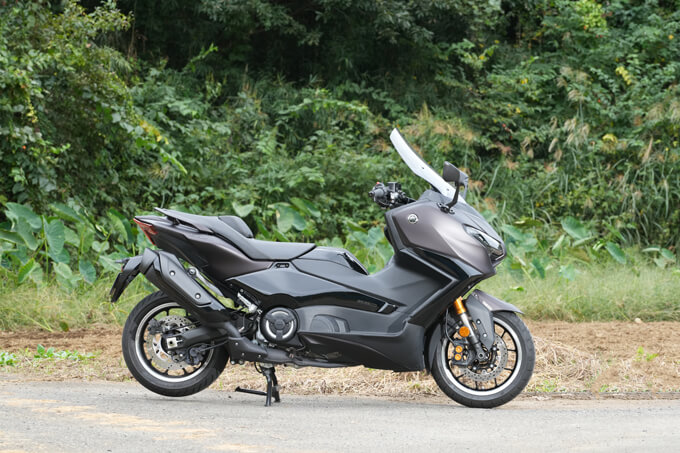 【ヤマハTMAX560 テックマックス ABS 試乗記】これぞ究極的移動手段の極み 02画像
