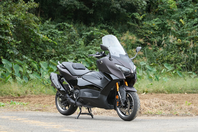 【ヤマハTMAX560 テックマックス ABS 試乗記】これぞ究極的移動手段の極み 05画像