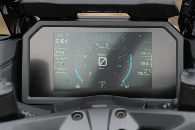 【ヤマハTMAX560 テックマックス ABS 試乗記】これぞ究極的移動手段の極み 17画像