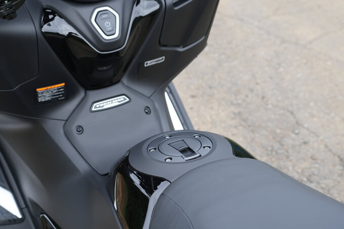 【ヤマハTMAX560 テックマックス ABS 試乗記】これぞ究極的移動手段の極み 20画像