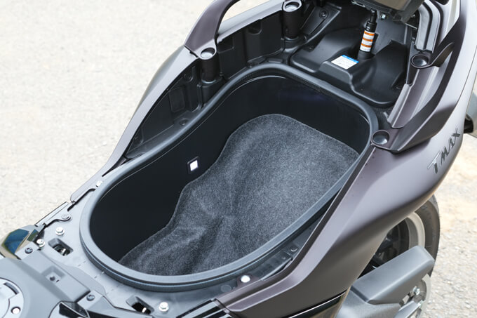 【ヤマハTMAX560 テックマックス ABS 試乗記】これぞ究極的移動手段の極み 21画像