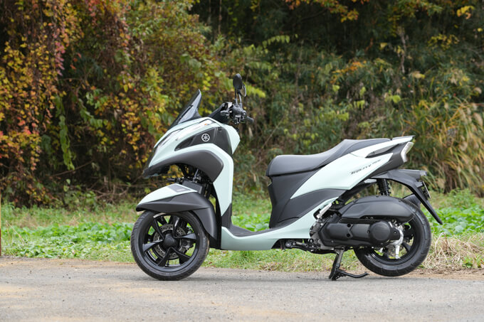 【ヤマハ トリシティ155 試乗記】3輪キャンバースラストの究極的旋回能力健在 03画像