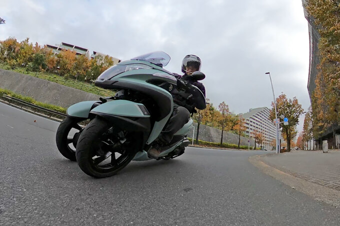 【ヤマハ トリシティ155 試乗記】3輪キャンバースラストの究極的旋回能力健在 11画像