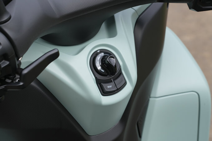 【ヤマハ トリシティ155 試乗記】3輪キャンバースラストの究極的旋回能力健在 17画像