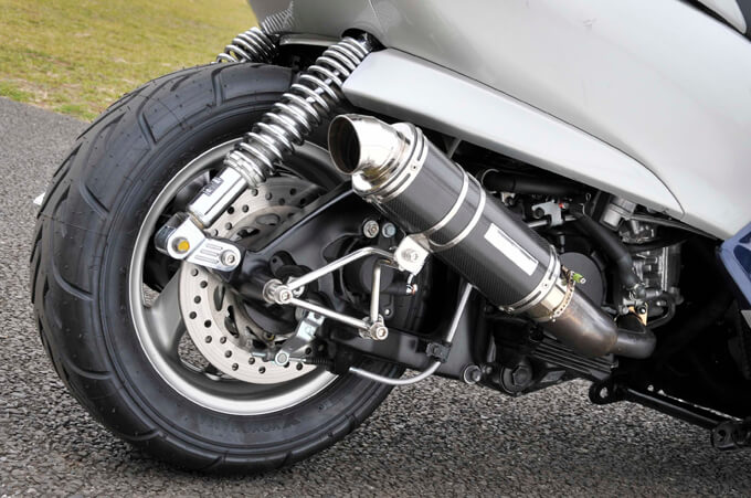 【カスタムアーカイブ】一体式フラットシートが斬新なフォルツァ　05画像