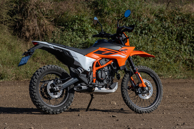 【KTM 390 エンデューロ R 試乗記】軽さと扱いやすさで、林道を楽しめるの03画像