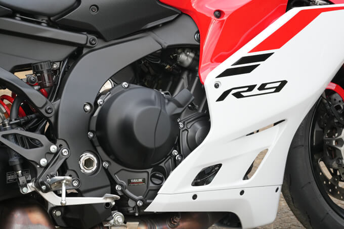 【ヤマハ YZF-R9 試乗記】突如現れた次男はファミリー随一の暴れん坊 11画像