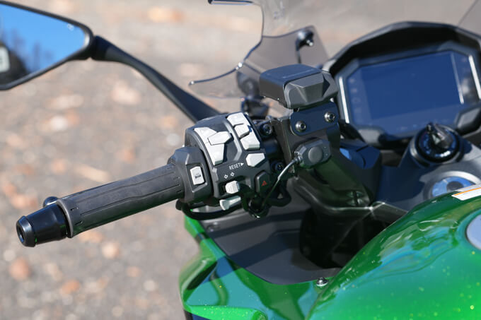 【カワサキ ニンジャ 1100SX SE 試乗記】カワサキらしい愛情あふれる快作　19画像