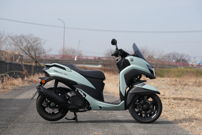 【ヤマハ トリシティ155 試乗記】3輪キャンバースラストの究極的旋回能力健在 02画像