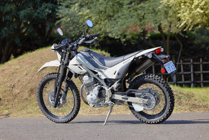 【カワサキ KLX230シェルパS 試乗記】シート高をさらに低く！　誰にでも扱いやすい“トコトコ系”オフロードモデル!!の08画像