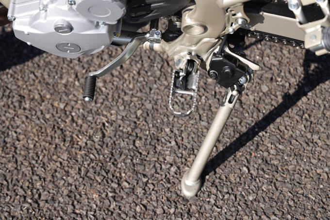 【カワサキ KLX230シェルパS 試乗記】シート高をさらに低く！　誰にでも扱いやすい“トコトコ系”オフロードモデル!!19画像