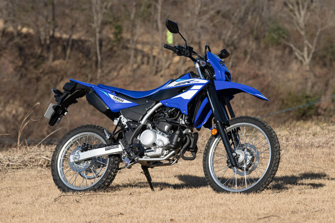 【ヤマハ WR125R 試乗記】25年ぶりの復活、125ccフルサイズトレールの真価とはの05画像
