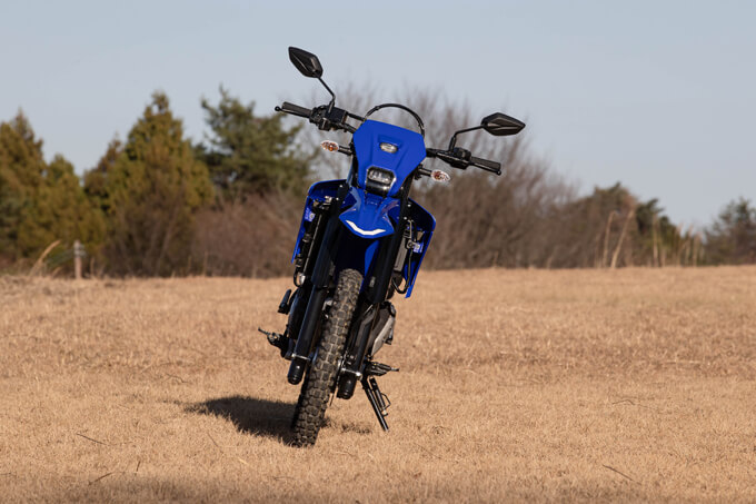 【ヤマハ WR125R 試乗記】25年ぶりの復活、125ccフルサイズトレールの真価とはの10画像