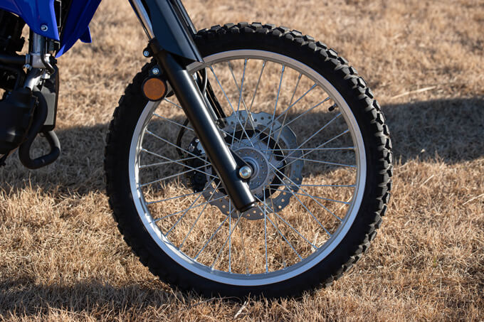 【ヤマハ WR125R 試乗記】25年ぶりの復活、125ccフルサイズトレールの真価とはの14画像