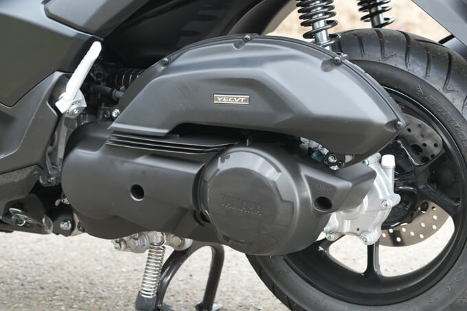 【ヤマハ NMAX155 試乗記】シフト操作で叶える超爽快感 11画像