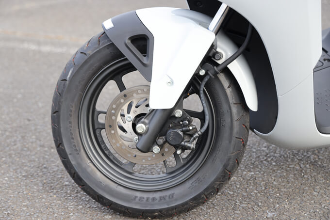 【ホンダ CUV e: 試乗記】2人乗りもOK！ 日常でしっかり使える実用的な原付2種EVスクーター　26画像