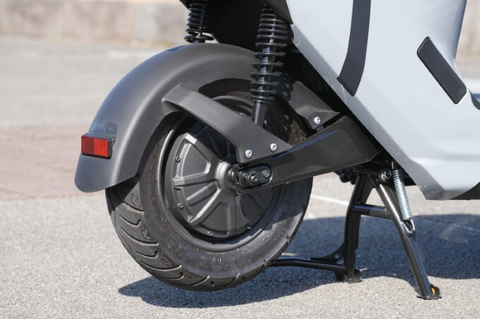 【ヤマハ JOG E 試乗記】新鮮さとおしゃれ感で心はビンビンに!! 12画像