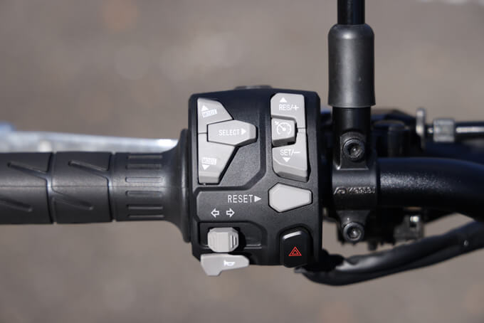 【カワサキ Z900SE 試乗記】電子制御のサポートが手厚く進化、豪華な足回りを持つ扱いやすいネイキッド　13画像