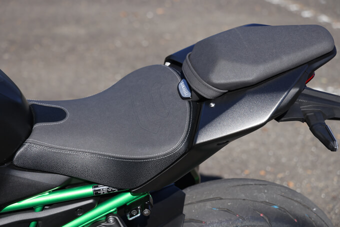 【カワサキ Z900SE 試乗記】電子制御のサポートが手厚く進化、豪華な足回りを持つ扱いやすいネイキッド　18画像