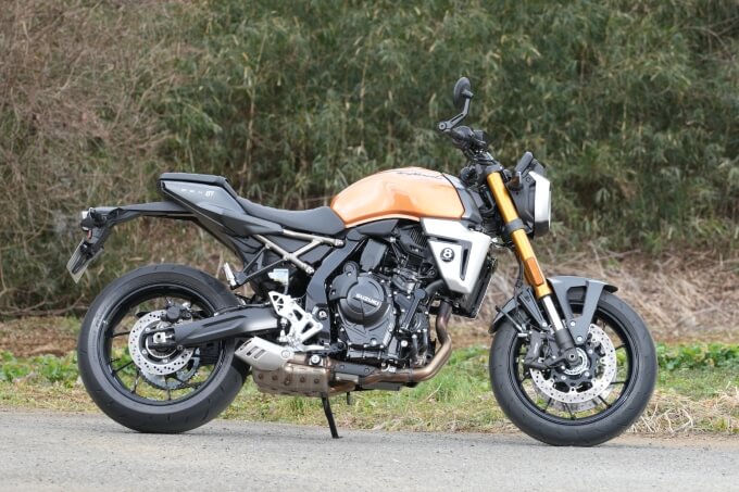 【スズキ GSX-8T 試乗記】温故知新、その先へ。美しさと走りを極めた一台 02画像