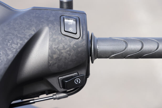 【ホンダ Dio110Lite 試乗記】50ccクラスを超えた力強い走りを実現！ 原付＆普通免許で乗れる新基準原付スクーター15画像