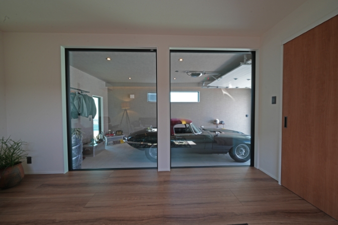 “夢のガレージライフ”を賃貸で実現！しかも快適重視のプレミアムスタイルだ！！ 07画像