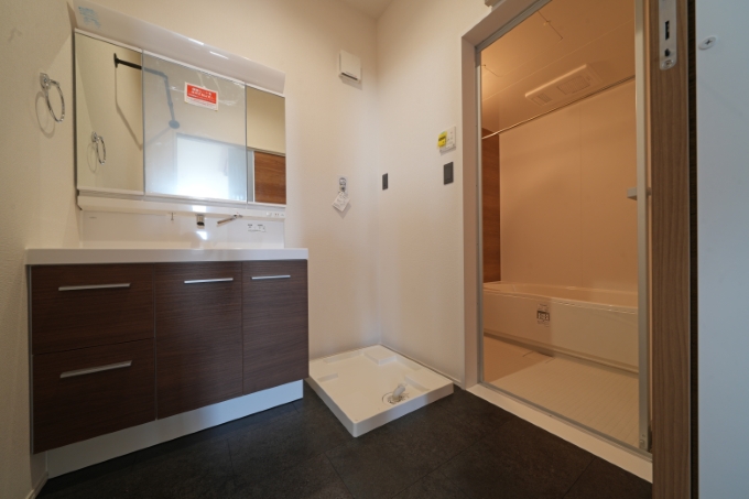 “夢のガレージライフ”を賃貸で実現！しかも快適重視のプレミアムスタイルだ！！ 11画像