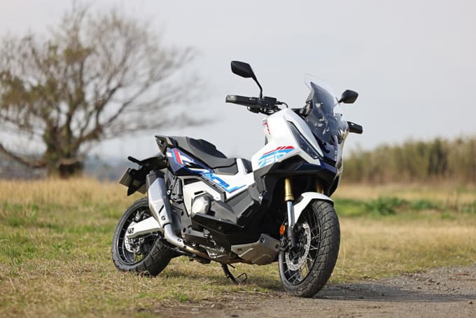【ホンダ X-ADV 試乗記】パッと見はスクーターだがフラットダートも楽々こなす実力派!! 01画像