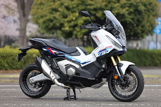 【ホンダ X-ADV 試乗記】パッと見はスクーターだがフラットダートも楽々こなす実力派!! 04画像