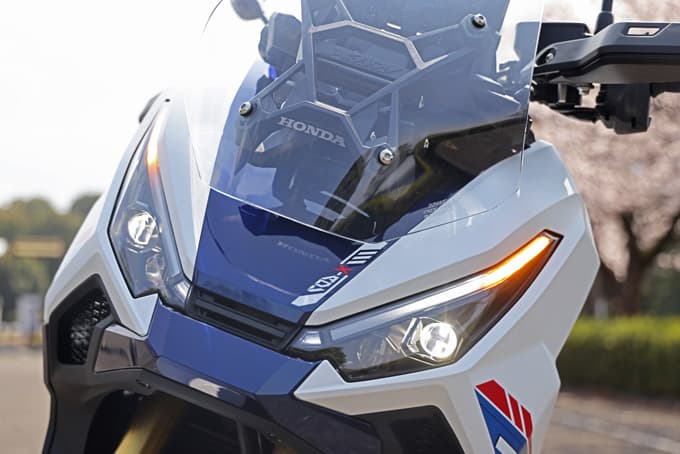 【ホンダ X-ADV 試乗記】パッと見はスクーターだがフラットダートも楽々こなす実力派!! 11画像