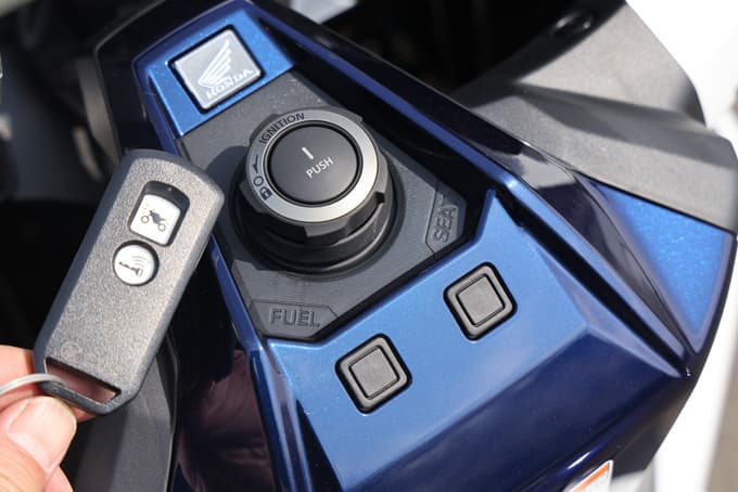 【ホンダ X-ADV 試乗記】パッと見はスクーターだがフラットダートも楽々こなす実力派!! 15画像