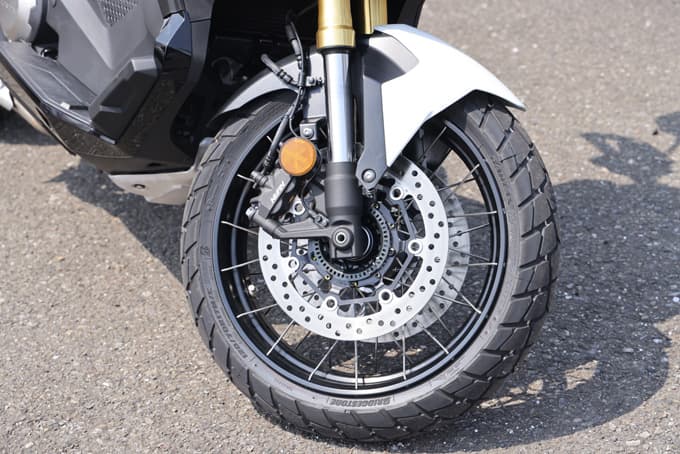 【ホンダ X-ADV 試乗記】パッと見はスクーターだがフラットダートも楽々こなす実力派!! 25画像