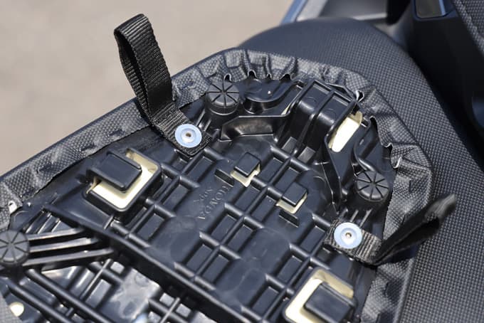 【ホンダ CB750ホーネット E-Clutch 試乗記】左手操作から解放されたミドルスポーツは さらなる万能マシンへと進化　21画像