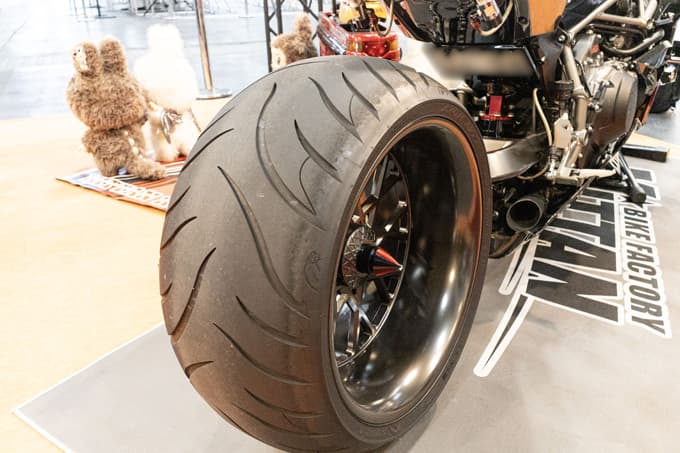 No.1に輝くマシンは!? 大阪モーターサイクルショー恒例の「カスタムワールド」が今年も熱い! 画像02