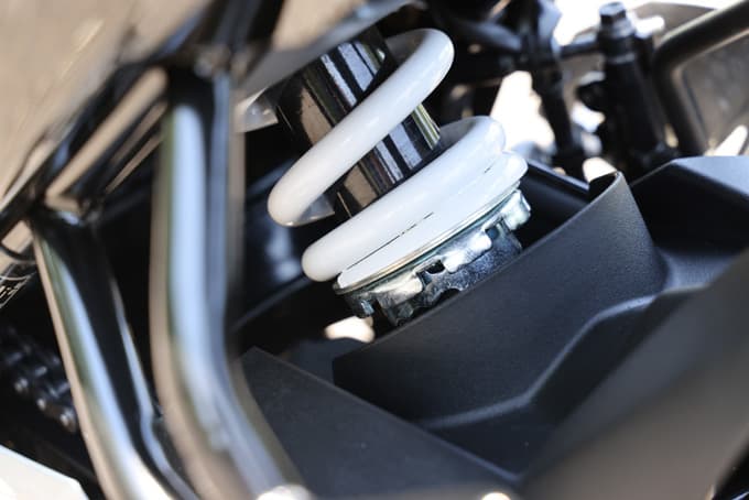 【スズキ Vストローム250SX 試乗記】オンオフ両方楽しめる二刀流!? 軽くて扱いやすいライトアドベンチャー18画像