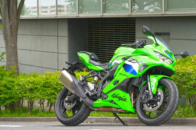 【カワサキ ニンジャZX-4RR 試乗記】国産４気筒エンジン復権の起点 ビッグバイクキラーの出力解放戦線！ 06画像
