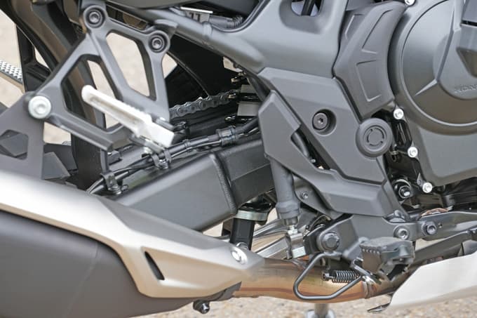 【ホンダ XL750トランザルプ E-Clutch 試乗記】左手を休ませても冒険心は失わない  万能アドベンチャーにEクラッチという最適解！！21画像