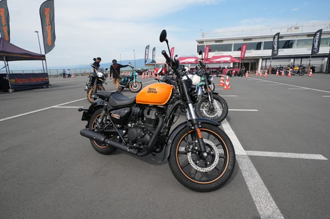 第11回JAIA輸入二輪車試乗会・展示会 ロイヤルエンフィールドブースレポート 『BEAR 650』ショートインプレあり!の画像03