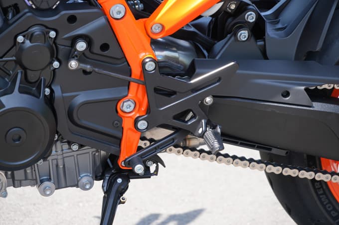 第11回JAIA輸入二輪車試乗会・展示会 KTM/ハスクバーナブースレポート 『990 DUKE R』ショートインプレあり!の画像17