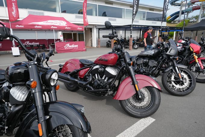 第11回JAIA輸入二輪車試乗会・展示会　インディアンブースレポート　『Chieftain Powerplus Dark Horse』ショートインプレあり！の画像02