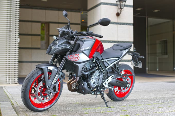 【スズキ GSX-8S試乗記】鼻を抜けるような爽快感を得られる、快感ライトウエイトスポーツ!! 01画像