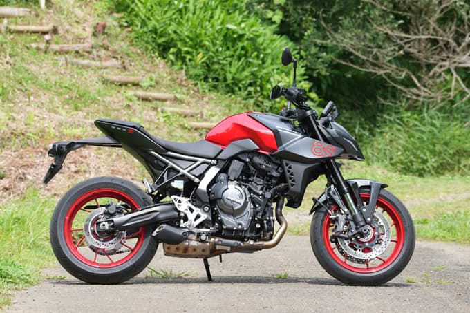 【スズキ GSX-8S試乗記】鼻を抜けるような爽快感を得られる、快感ライトウエイトスポーツ!! 06画像